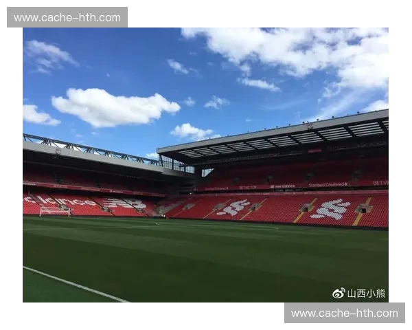 伯纳乌与诺坎普的蓝色与白色之争：不止是足球，更是历史的碰撞